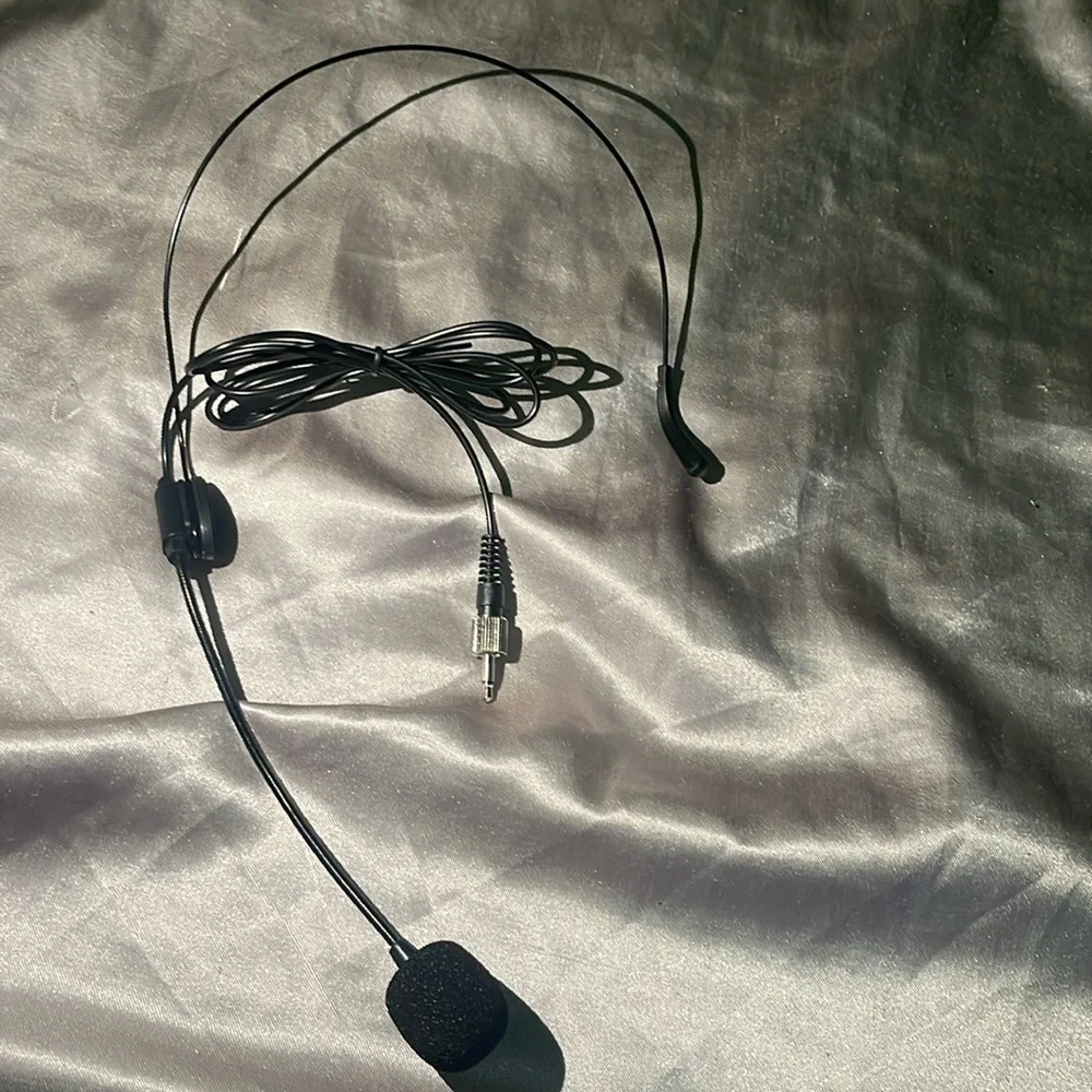 3.5mm audio jack headset mic